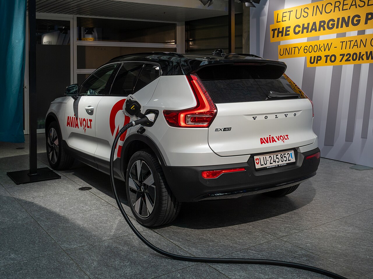 White Volvo EX40 at a charging exhibition in Zurich