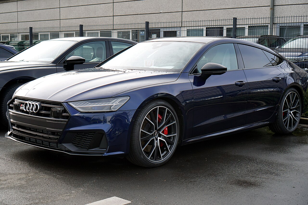 Blue Audi S7 C8, front three-quarter view