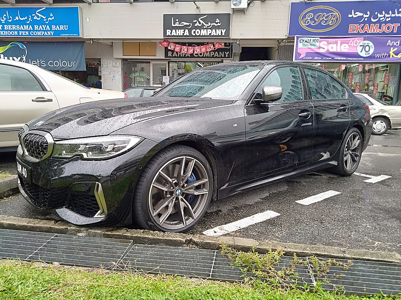 BMW M340i xDrive G20, front three-quarter view in Brunei