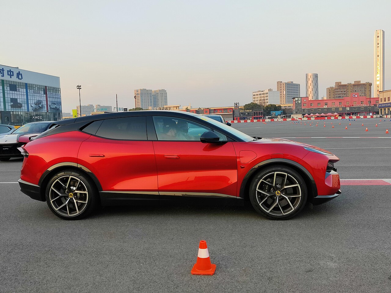 Red Lotus Eletre, side profile