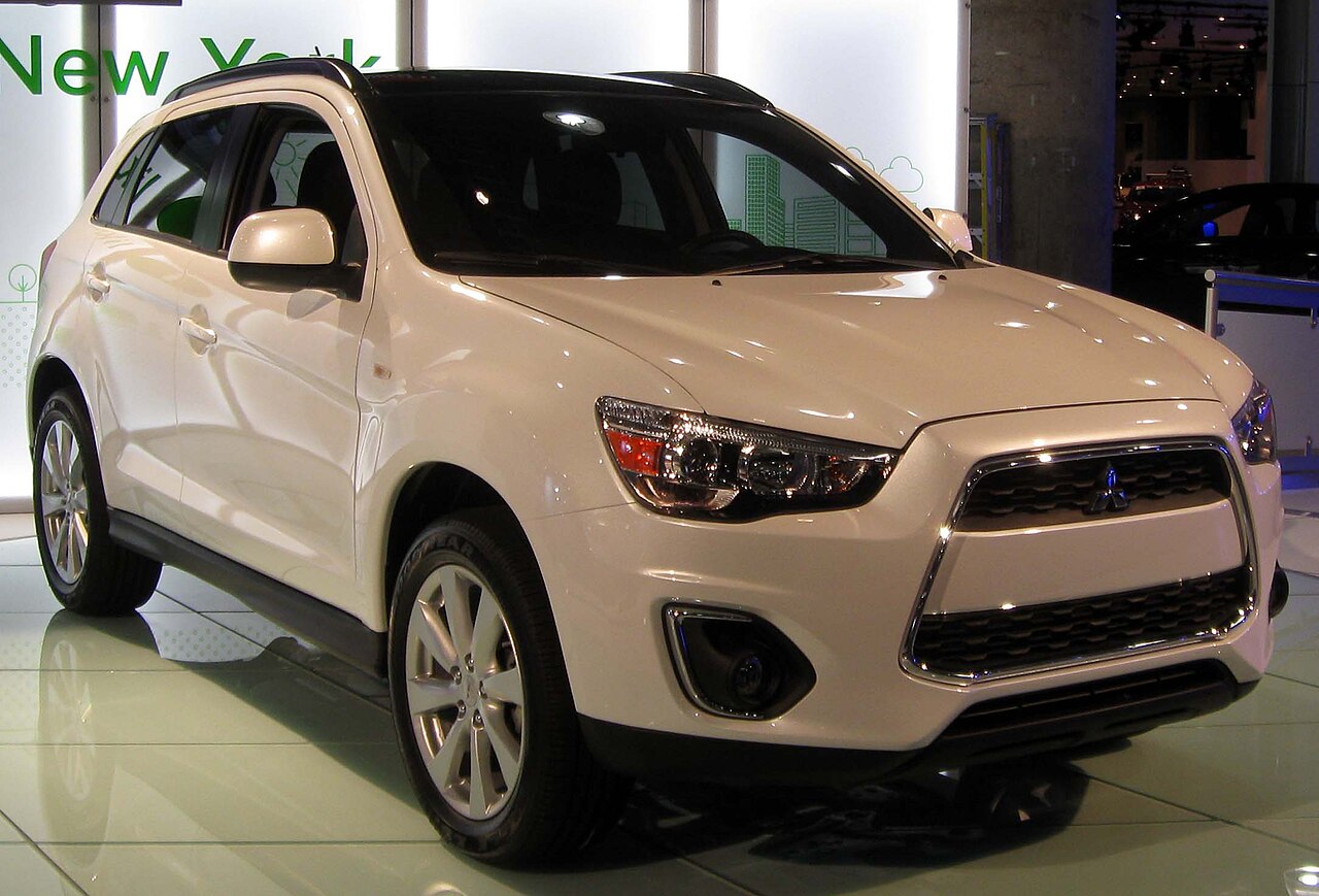 2013 Mitsubishi Outlander Sport at the New York auto show