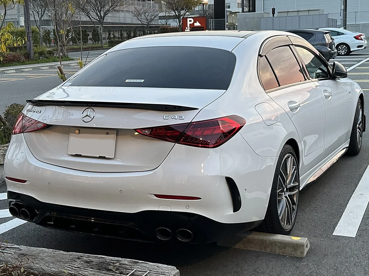 Mercedes-AMG C 43 4MATIC W206 rear three-quarter view