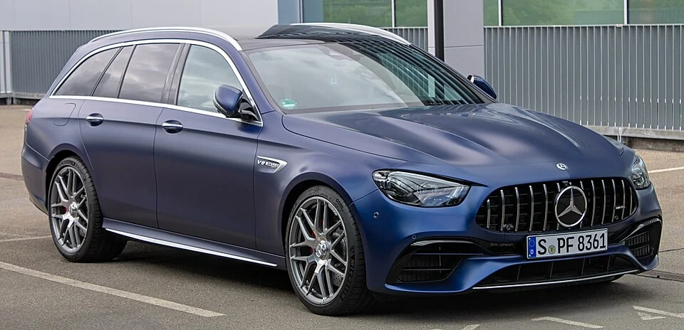 Facelift Mercedes-AMG E 63 S Estate S213, front three-quarter view