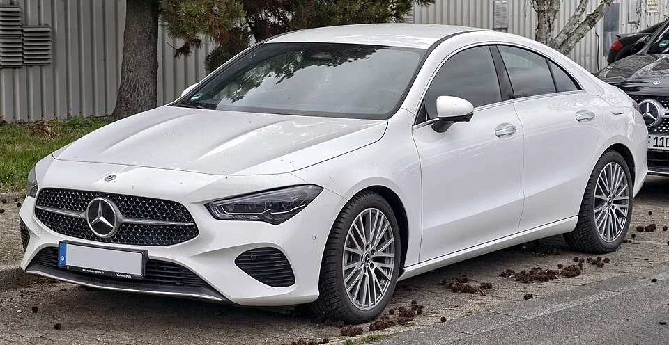 Facelift Mercedes-Benz CLA 180 Progressive Line C118, front view