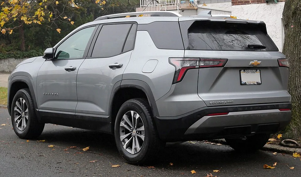 Rear exterior — 2025 Chevrolet Equinox gasoline model photographed in the United States; not Equinox EV.