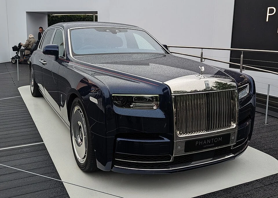 Front exterior — Phantom Series II: bespoke interior and a separate exterior example; finishes pictured are not standard across the range.