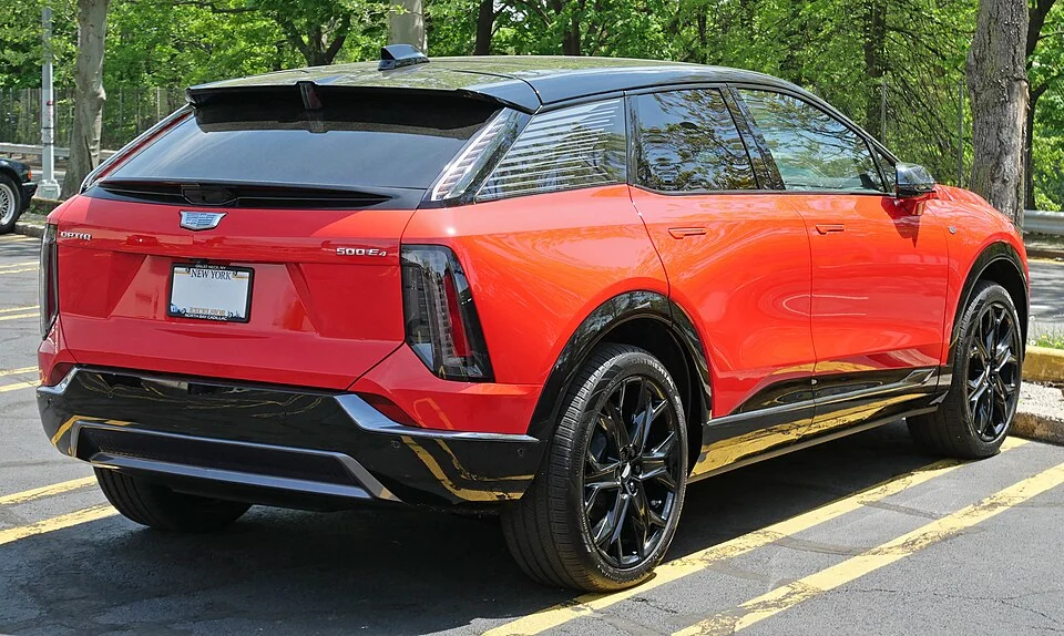 Rear exterior — 2025 Cadillac OPTIQ photographed in the United States; launch-generation exterior, not a later performance variant.